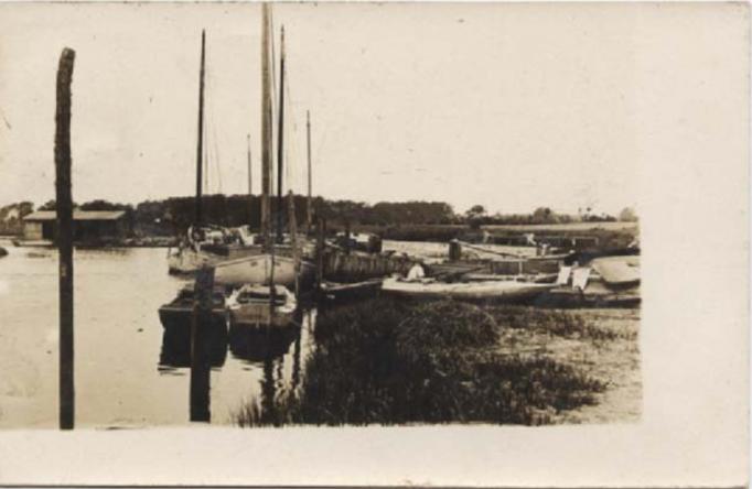 Absecon - Boats in the harbor - c 1910