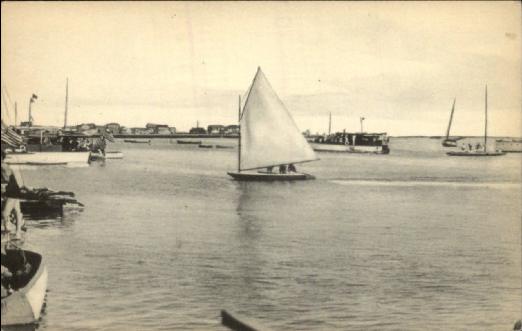 Absecon - Various boats in the harbor - c 1910