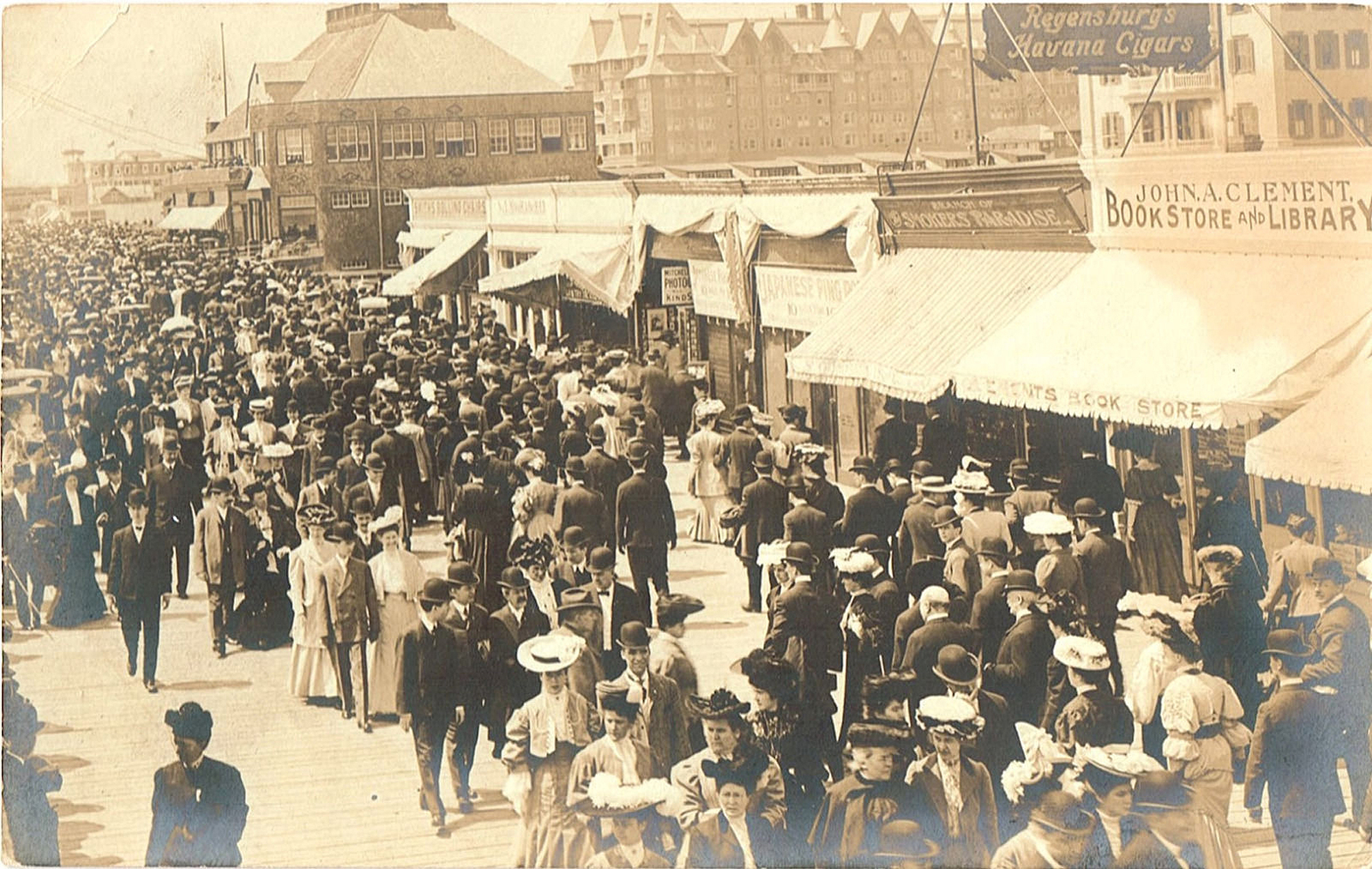 Atlantic City - A Crowed Boardwalk - c 1910