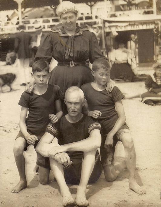 Atlantic City - Aerious times at the Jersey Shore - c 1910