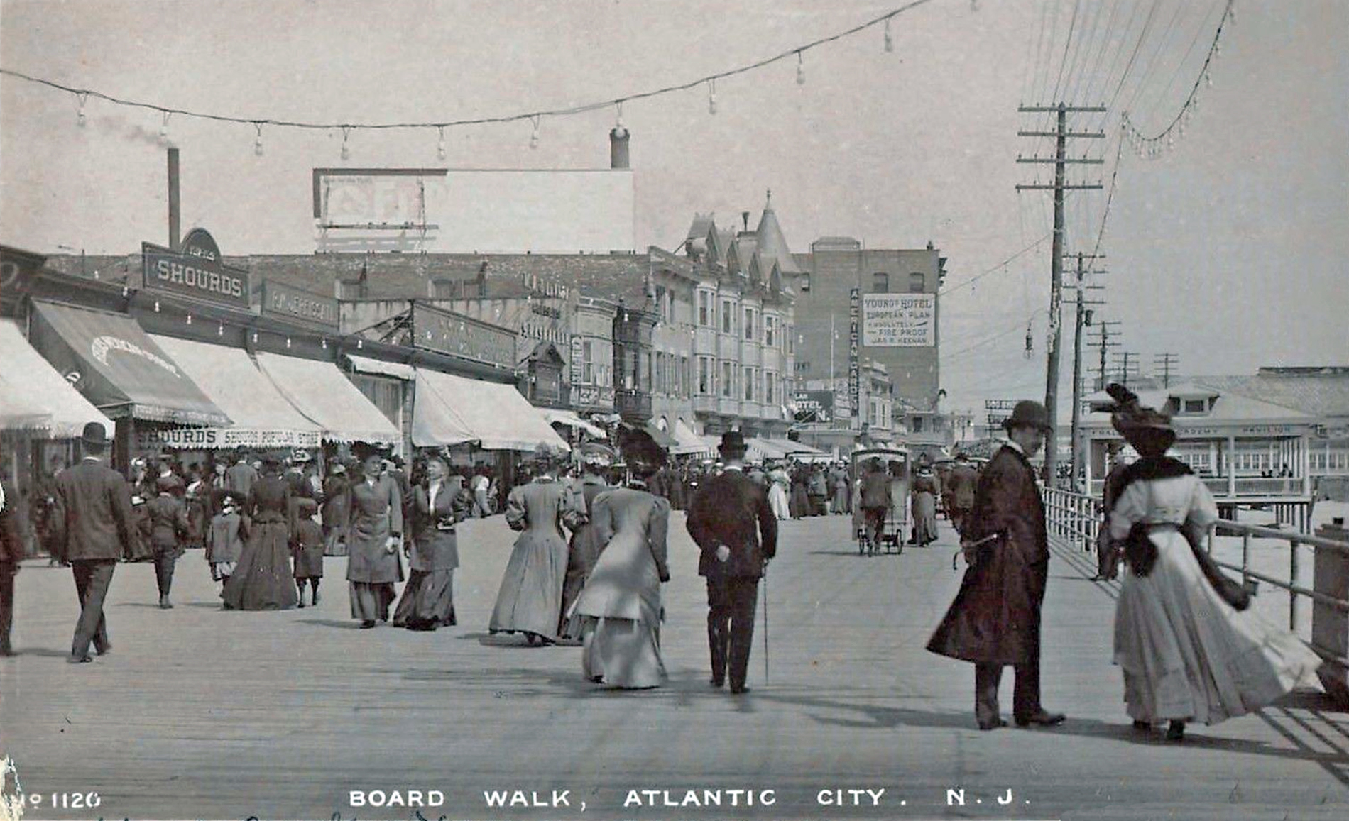 Atlantic City - Boardwalk shops and strollers - c 1910