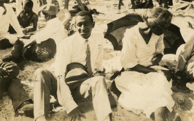 Atlantic City - Folks on Chickenbone Beach-3 - c 1928