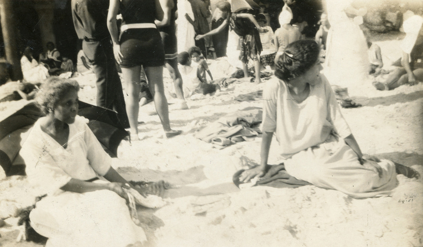 Atlantic City - Folks on Chikenbone Beach - c 1928