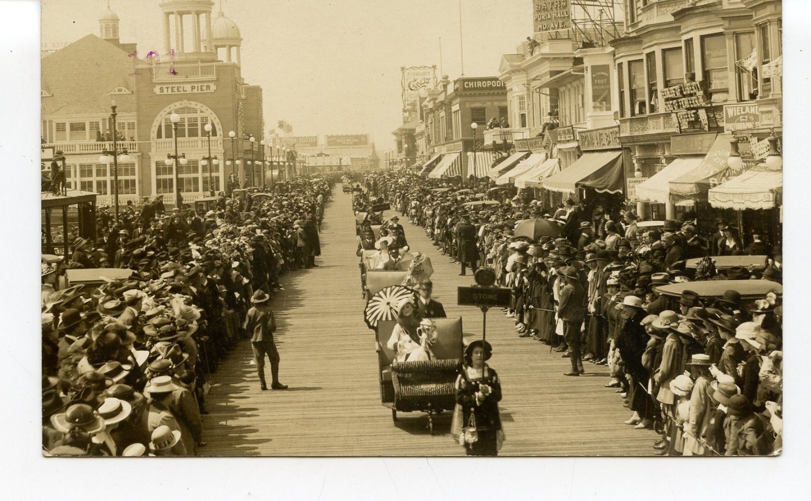 Atlantic City - Parade probably the Easter Parade - c 1905
