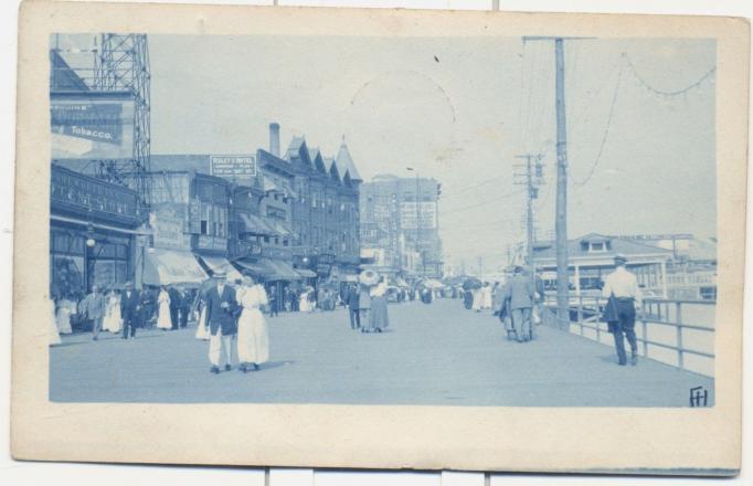 Atlantic City - Stores and strollers on boards - Cyanotype - c 1910