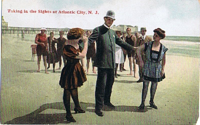 Atlantic City - Taking in the sights - c 1910