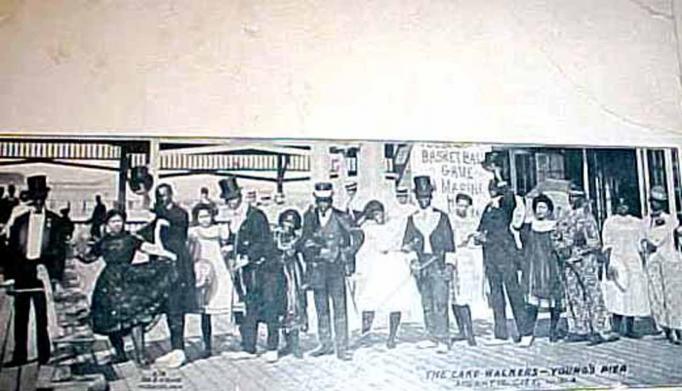 Atlantic City - Youngs Pier - Cakewalkers - c 1910