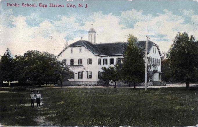 Egg Harbor City - Wide view of the Pike School - c 1910