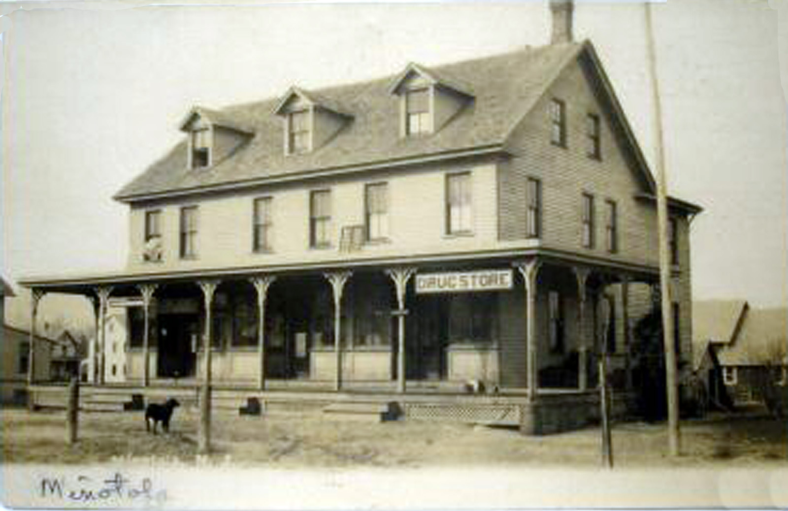 Minotola - General Store = c 1910