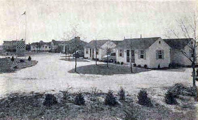 Pleasantville - Checker Cottages