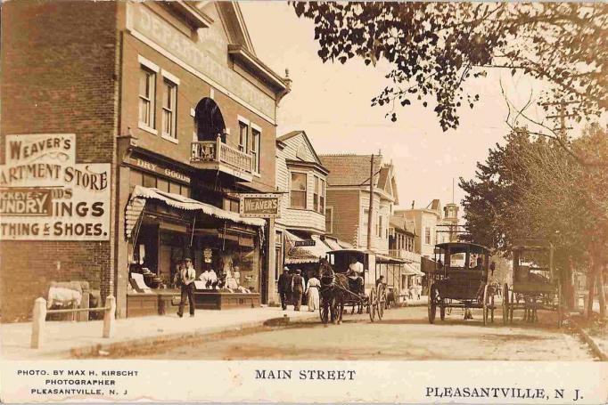 Pleasantville - Main Street - c 1905