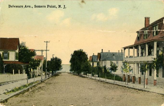 Somers Point - View along Delaware Avenue - c 1910