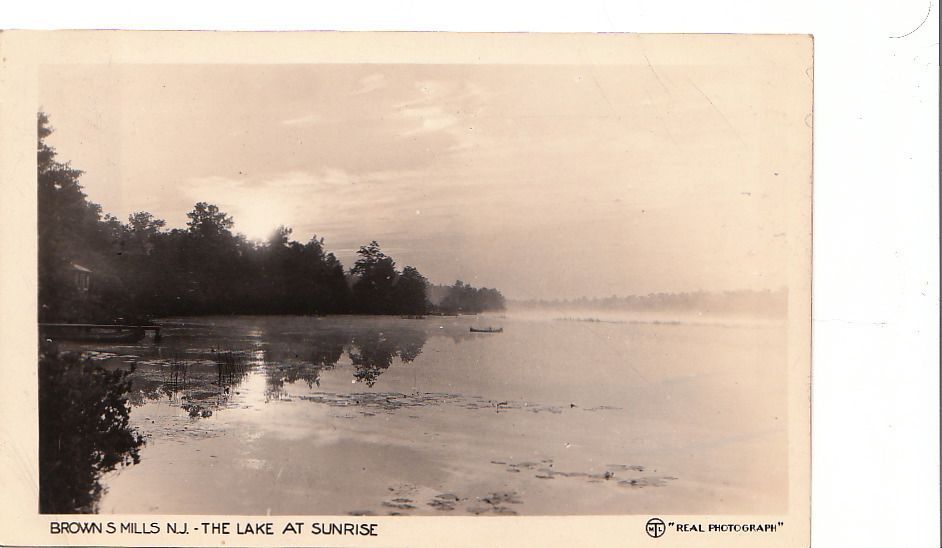 Browns MMills - the lake at sunrise
