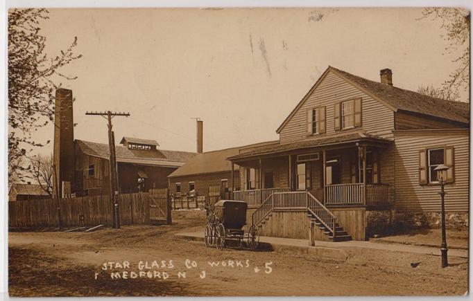 Medford - Star Glassworks - Horse and Buggy in front - 1911-a
