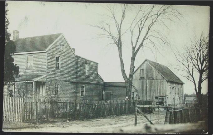 Pointville - House and barn just beyond pointville - 1914