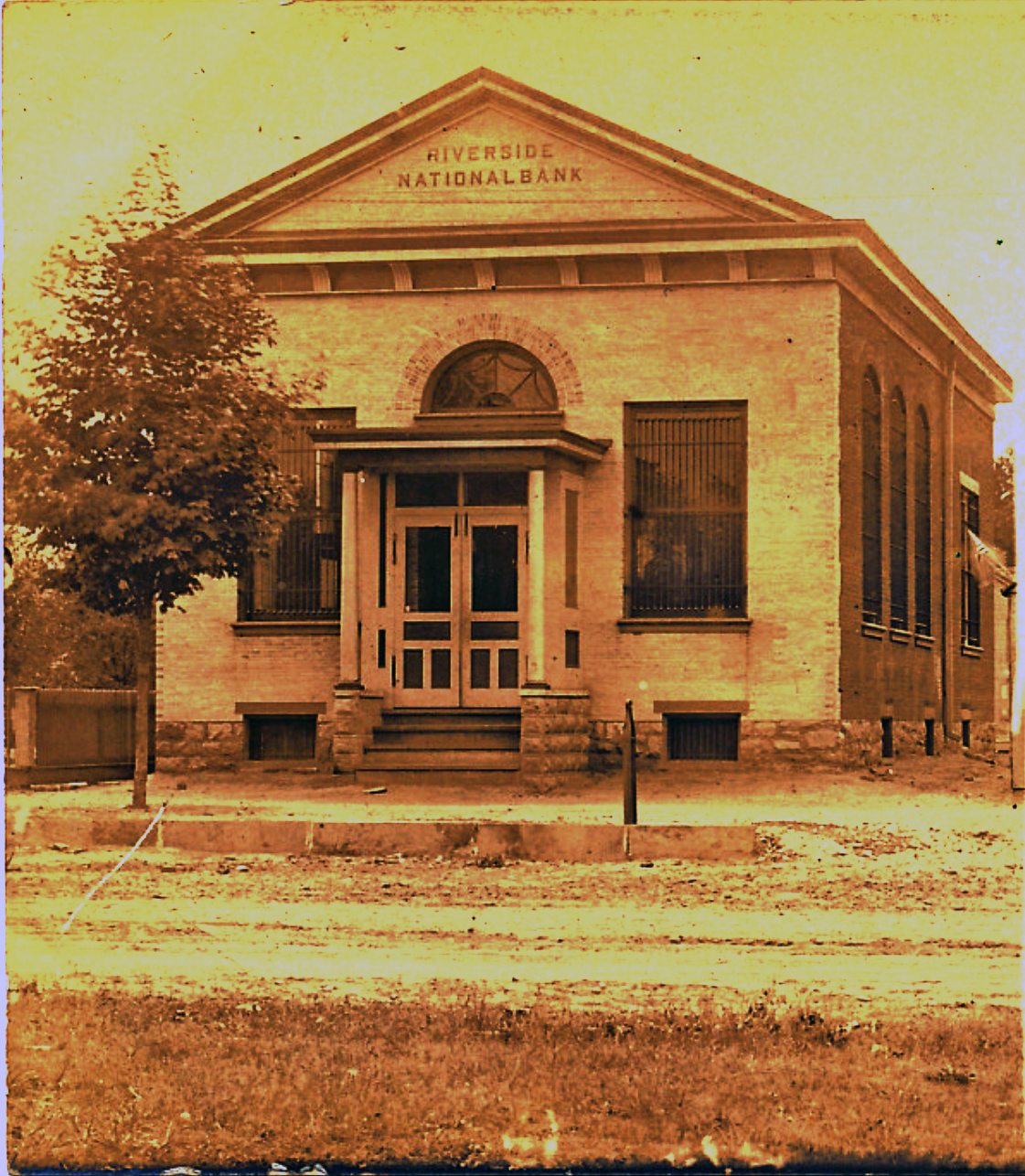 Riverside - National Bank - 1909