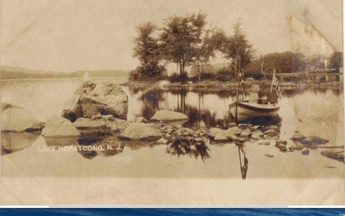 Lake Hopatcong - Boats by the shore - c 1910