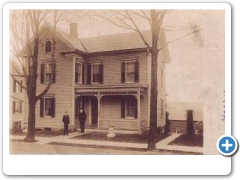 High Bridge - A residence in town - 1906