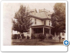 High Bridge - A residence in town - 1908