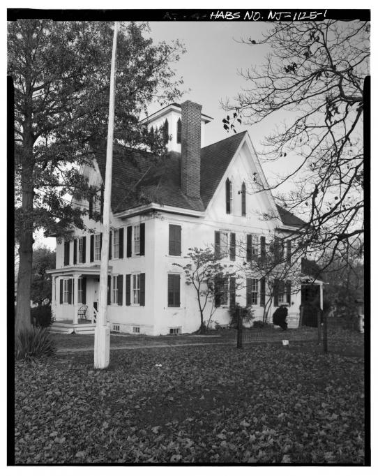 Absecon - Daniel Doughty House - 46 Shore Road - Perspective view of South side looking North - HABS