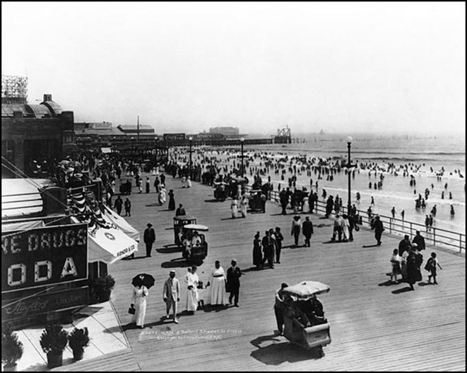 Atlantic City - Boardwalk view - 1915