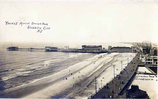 Atlantic City - The beach leading to Youngs Pier - c 1910