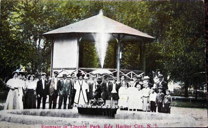 Egg Harbor City - At the Fountain in Lincoln Park - c 1910