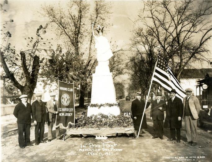 Egg Harbor City - Looks like the Kiwanis Club got First Prize for its Armistice Day Float - 1820s