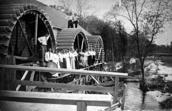 Egg Harbor City - Members of the Catfish Alley Club standing at the three-wheel sawmill at the Egg Harbor City Lak - c 1909 - EHC
