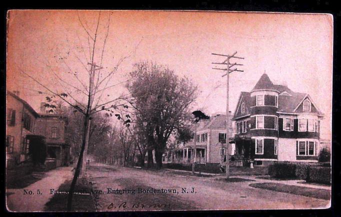 Bordentown - Entering town on Farnsworth Ave - c 1910