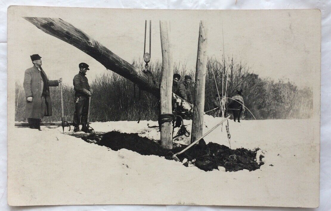 Burlington - Burlington vicinity - Men at work = Probably late winter-February 1914
