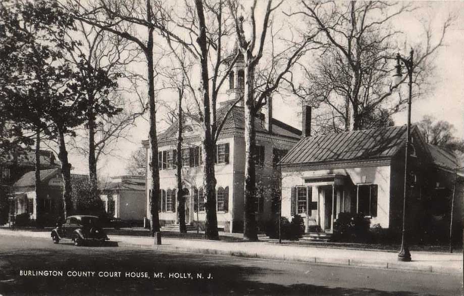 nthllyBurlcoCourt House1946