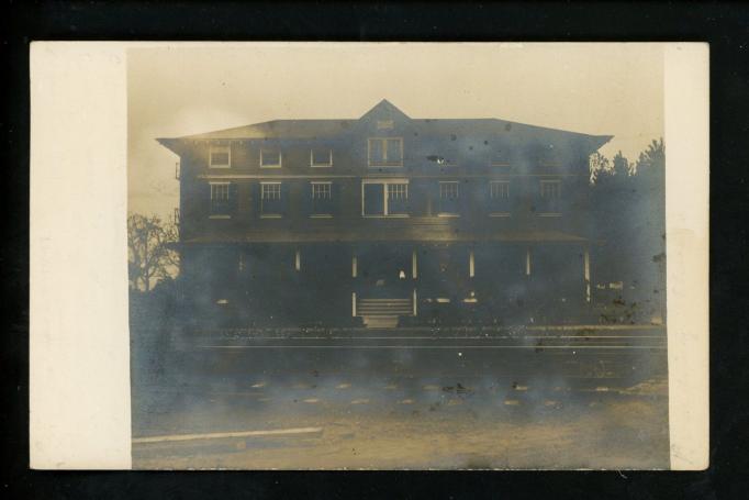 Riverside - Home in town - c 1910