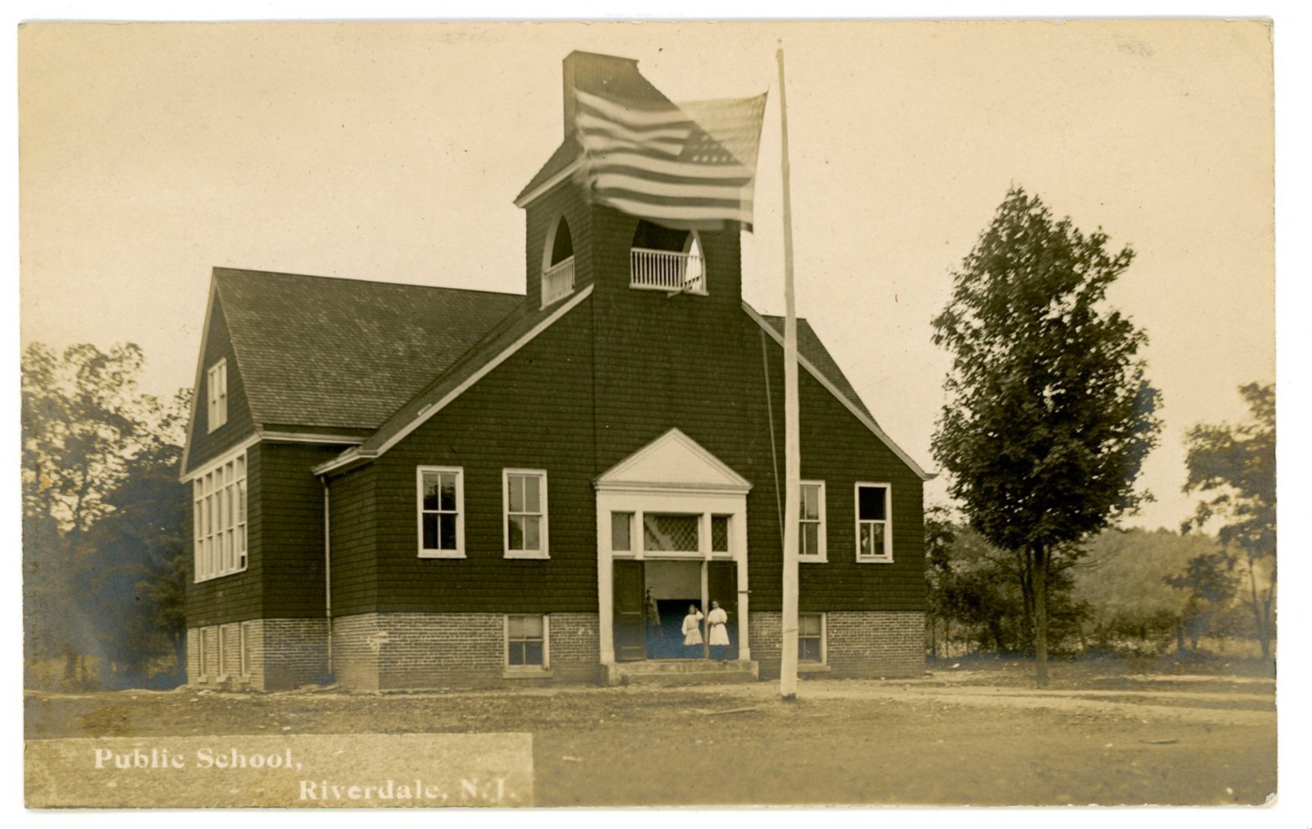 Riverside - Public School - c 1910 - B