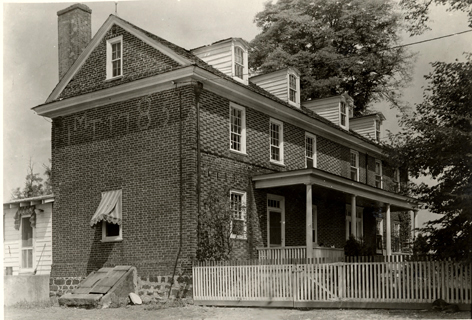 104. Jacob Merritt House, Chambers Corner-Arneys Mount Road, Springfield Twp., 1785 (owned by Shreve Lippincott, 1935, owned by Mr. Paul, 1939)
