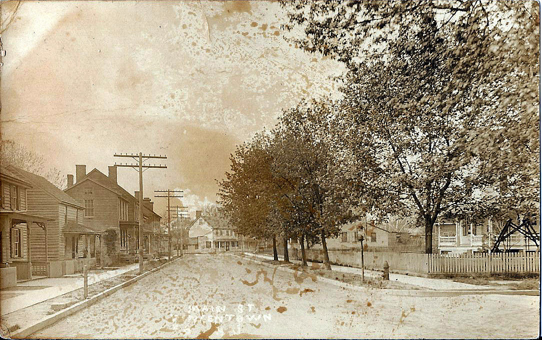 Vincentown - Down town view - c 1910